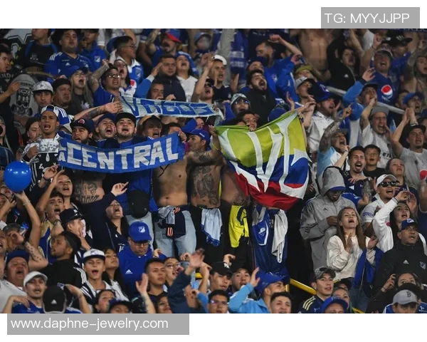 德甲激战：尤文图斯大胜阿森纳点球大战引发全场狂欢