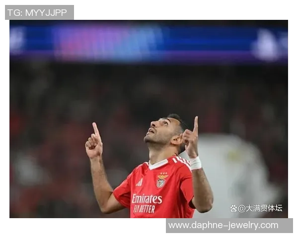 西甲激战本菲卡逆转国米补时绝杀引发争议判罚全场沸腾